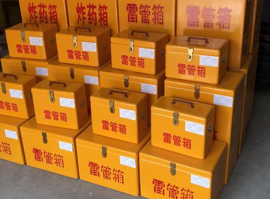 玉树玻璃钢雷管箱的使用寿命一般是多少？